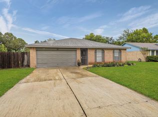 1518 Clover Trail Ln, Houston, TX 77067