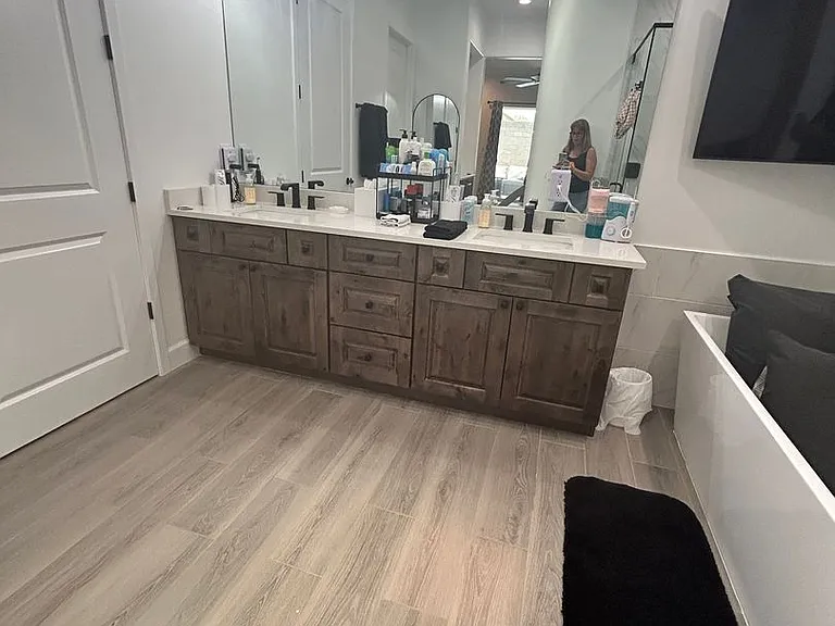 4736 N Diana Ave — Photo 24