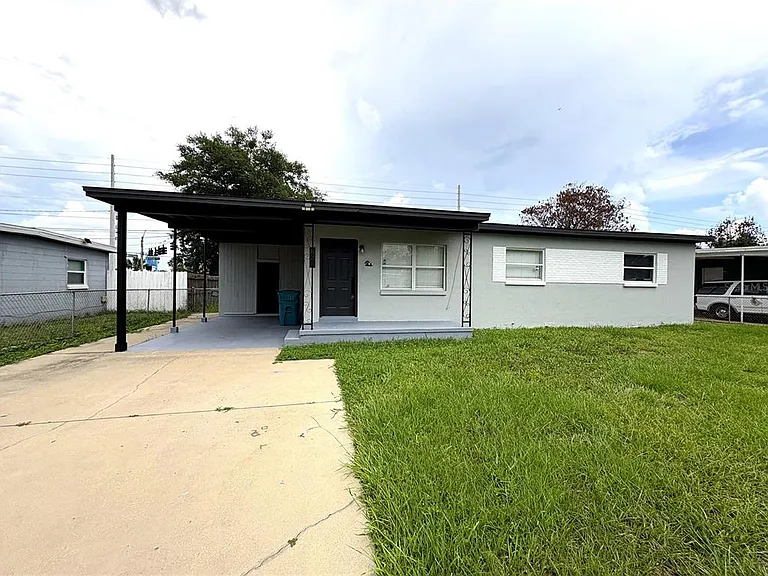821 S Solandra Dr — Photo 2