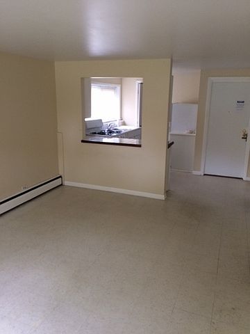 2nd image of 8549 Niles Center Rd #Gn