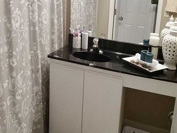 5th image of 305 Republic Ct