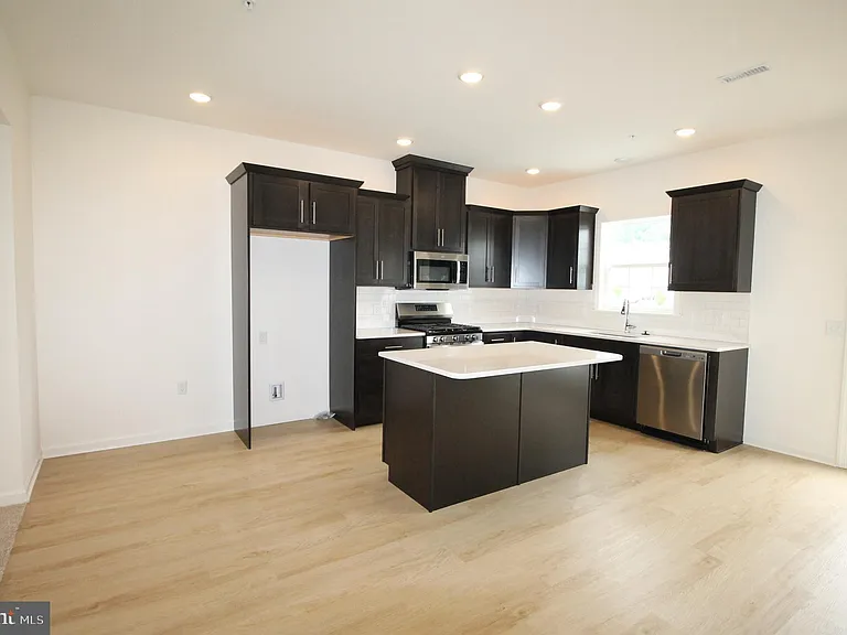2445 Spring Water Cir — Photo 8