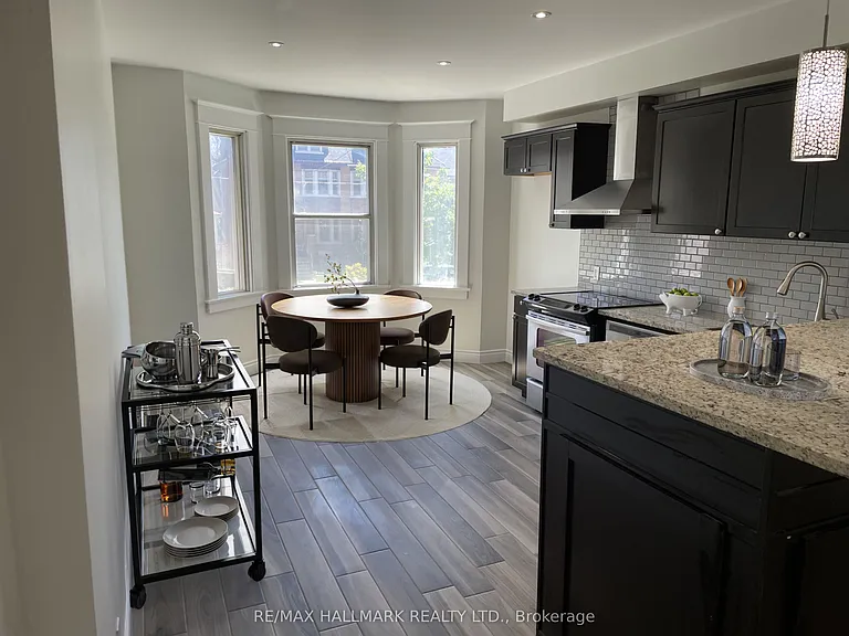 14 Rosemount Ave #MAIN — Photo 2