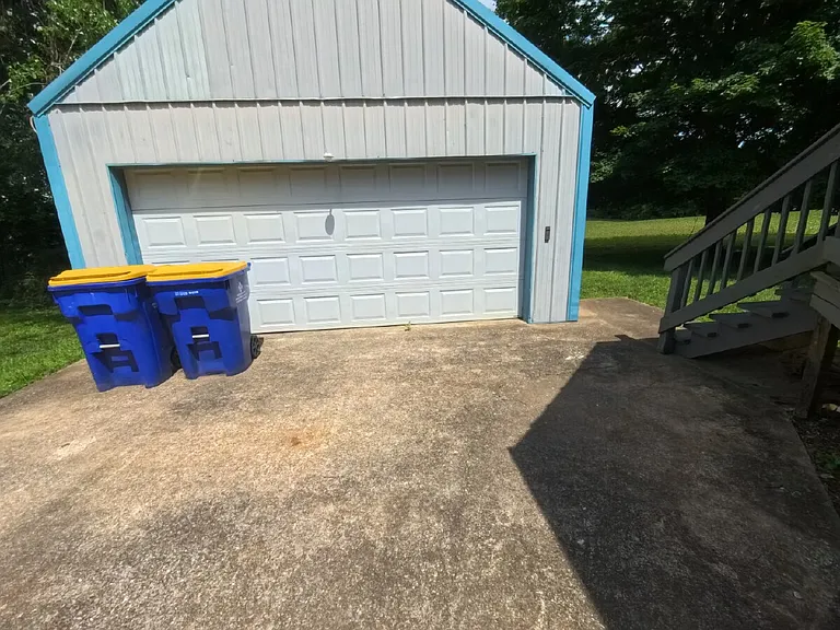 504 Willow Ln — Photo 21