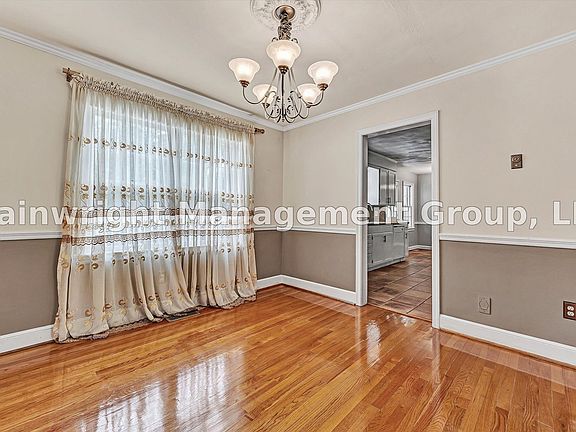 5th image of 4374 Sheldon Dr
