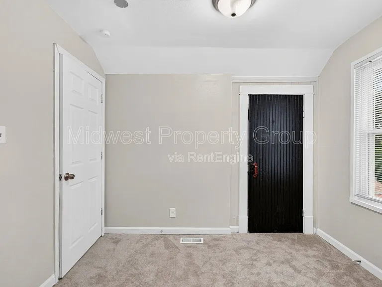 3610 Manhattan Ave — Photo 17