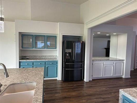 4th image of 5250 Edgeview Dr