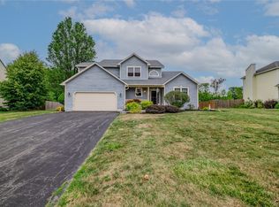 9430 Hawkeye Dr, Brewerton, NY 13029