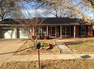 728 Oakwood Ave, Hurst, TX 76053