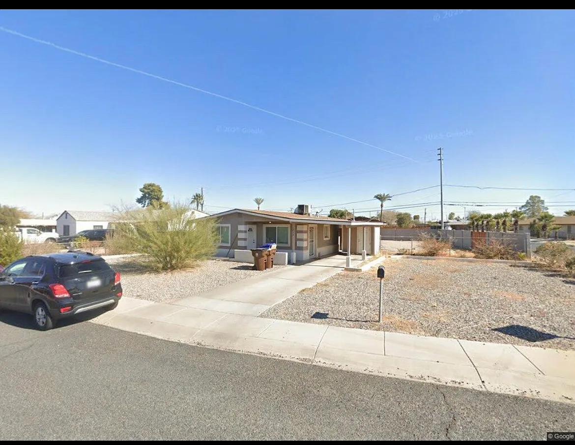 2 bed, 1044 sqft, $1,500 — Photo 1