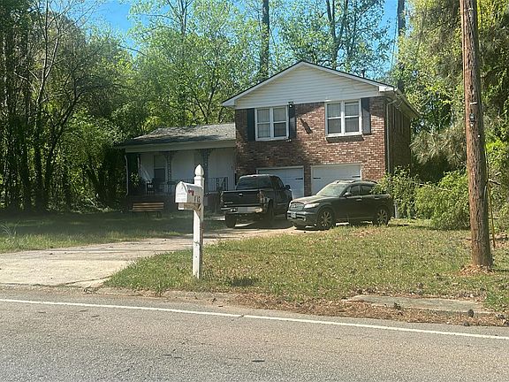 2nd image of 4143 Moore Rd