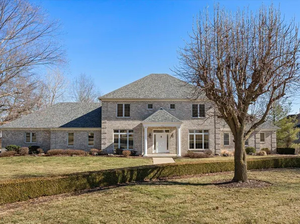 230 W Waters Edge Dr, Shiloh, IL 62221