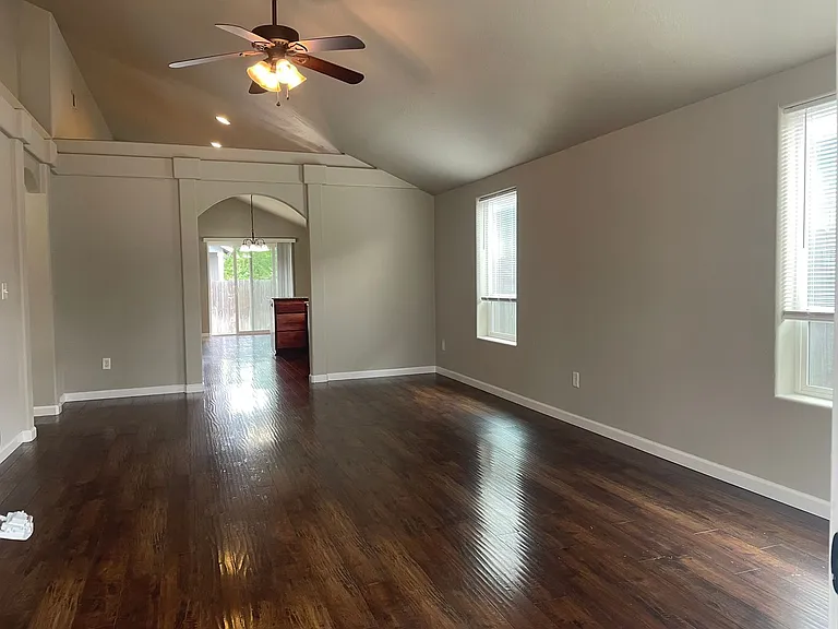1100 Katie Mae Dr — Photo 5