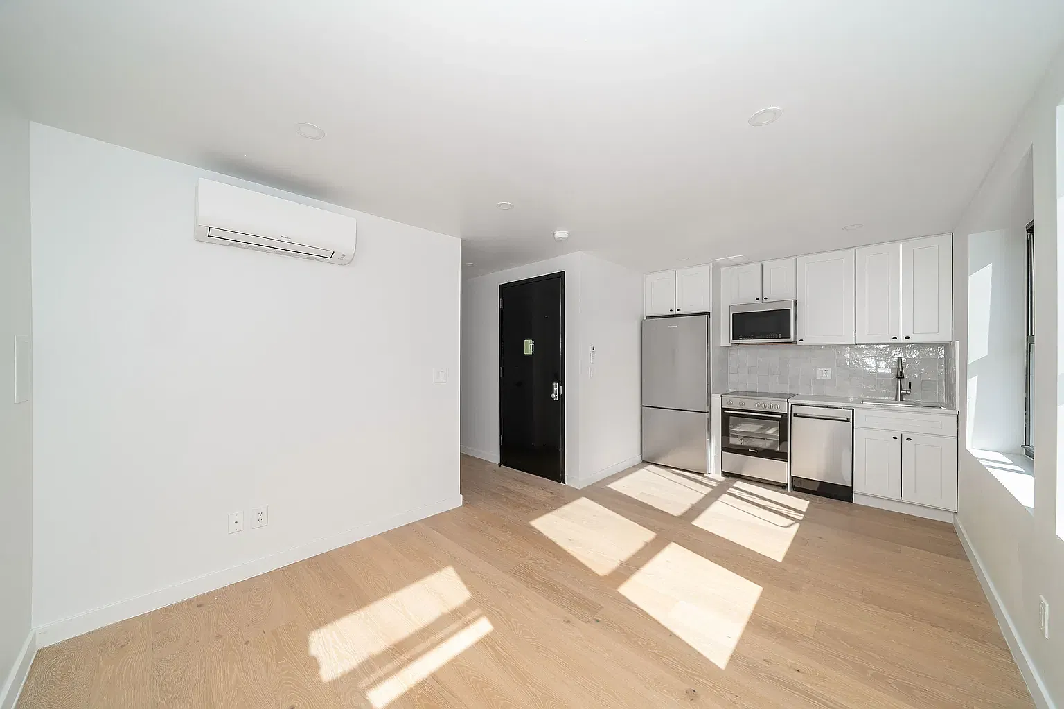 292 Atlantic Avenue — Photo 1