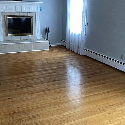 2nd image of 370 Beverly Rd