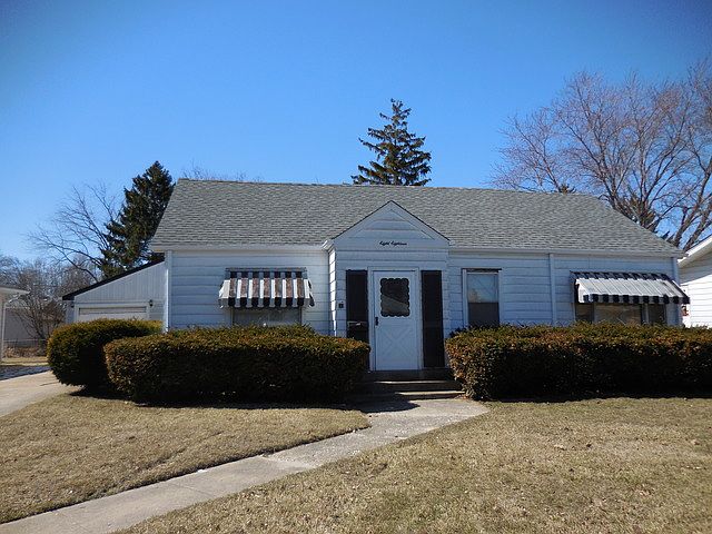 1st image of 818 Washington Park