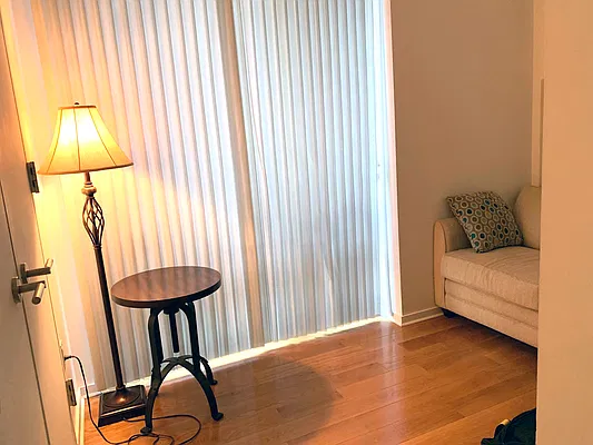 Rented by Manhattan Boutique Real Estate | media 16