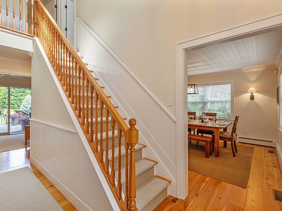 2nd image of 37 Birchwood Ln