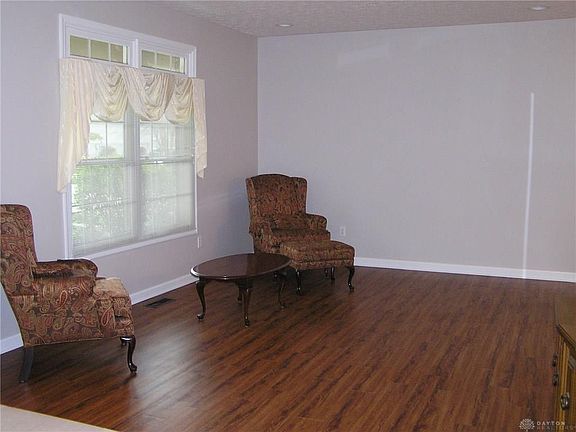 3rd image of 3612 English Ct