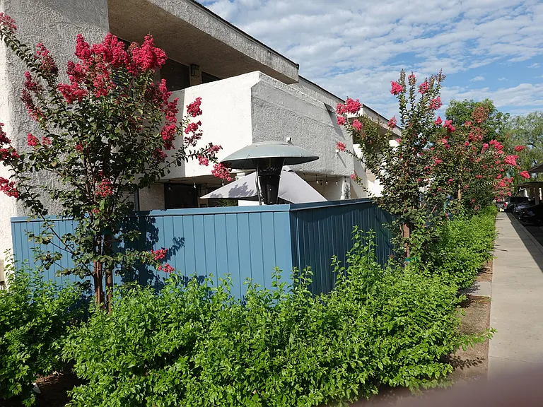 Vista Springs Apartments — Photo 31