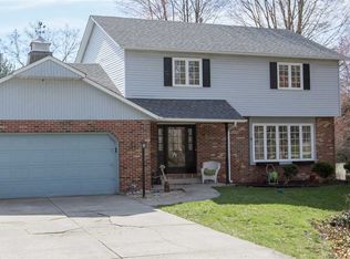 12040 Lupine Ln, Granger, IN 46530