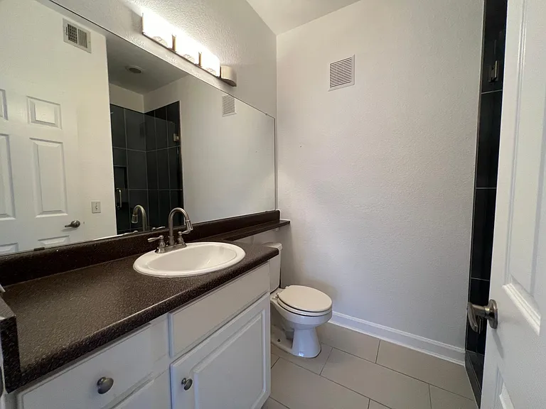 4455 E Paradise Village Pkwy S #1060 — Photo 19