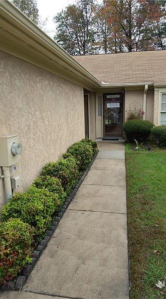 1st image of 7121 Forest Ln