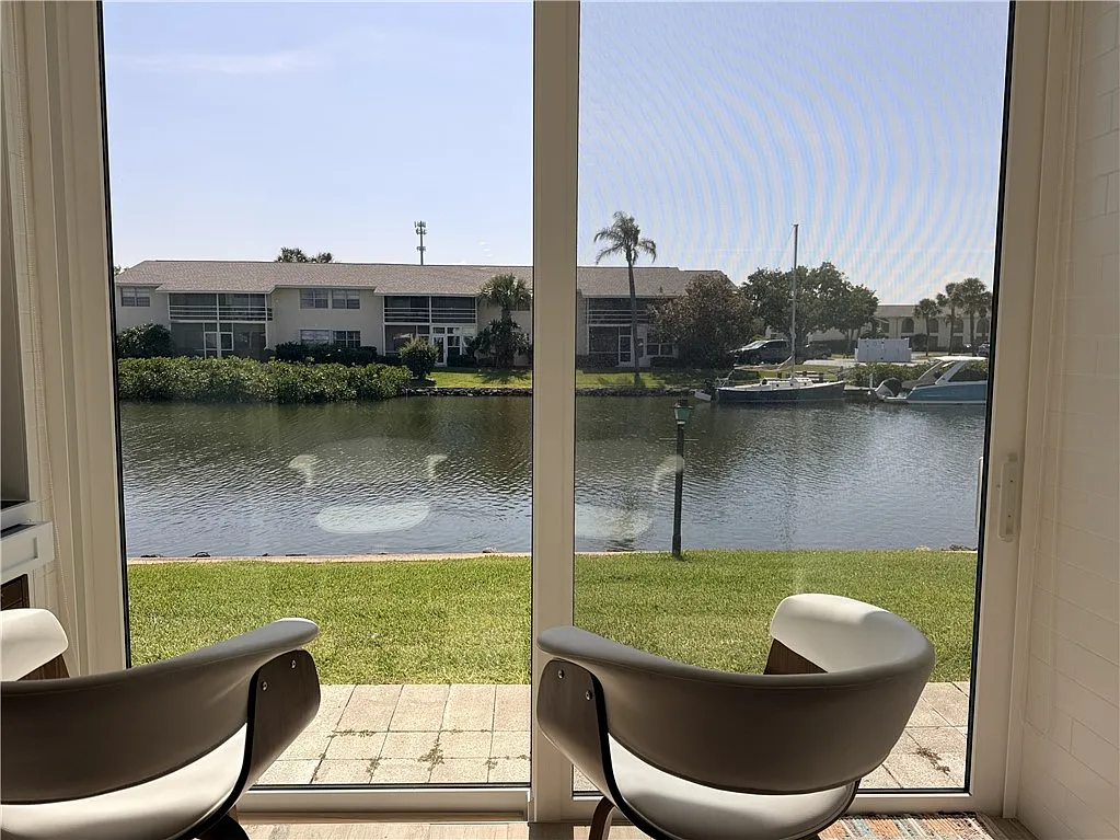 1 bed, 650 sqft, $2,300 — Photo 1