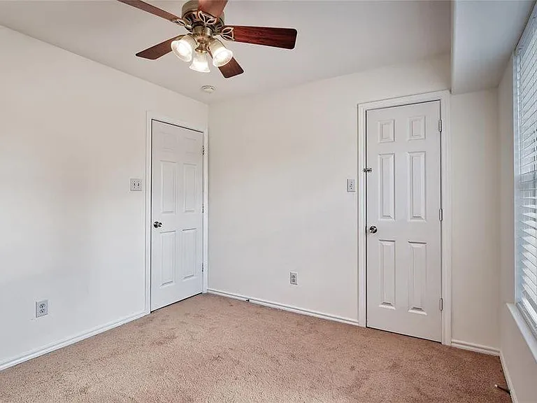 74 Blue Creek Ct — Photo 12
