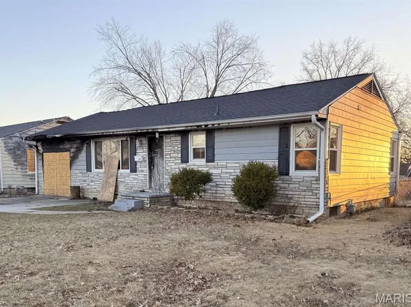 1021 Robinhood Rd, Mexico, MO 65265