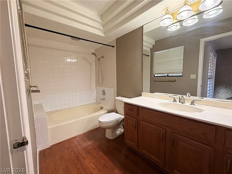 1411 Santa Margarita St #F — Photo 13