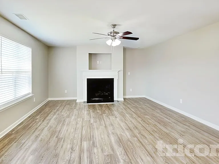 2208 Ballingarry Dr — Photo 2