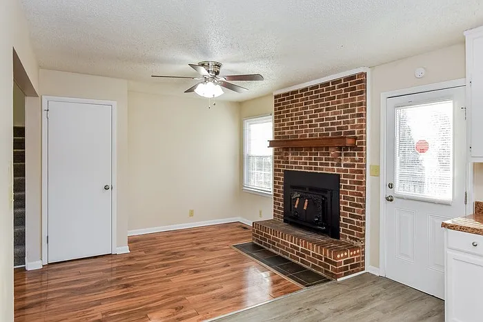 112 Becky Ln — Photo 8