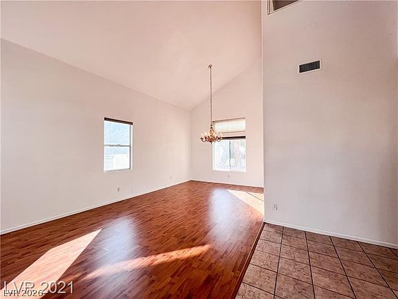 3rd image of 3553 Lazy Sun Ln