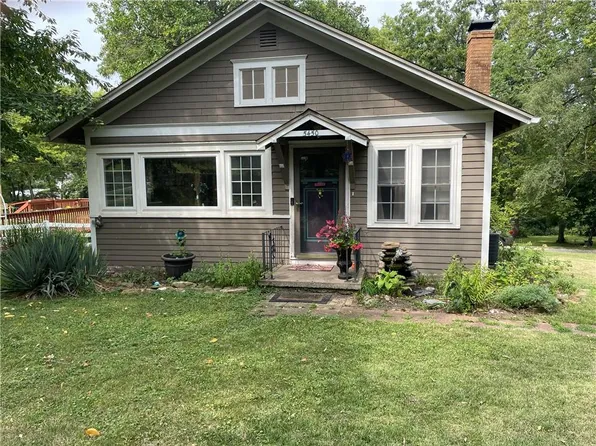 5450 Foster St, Overland Park, KS 66202