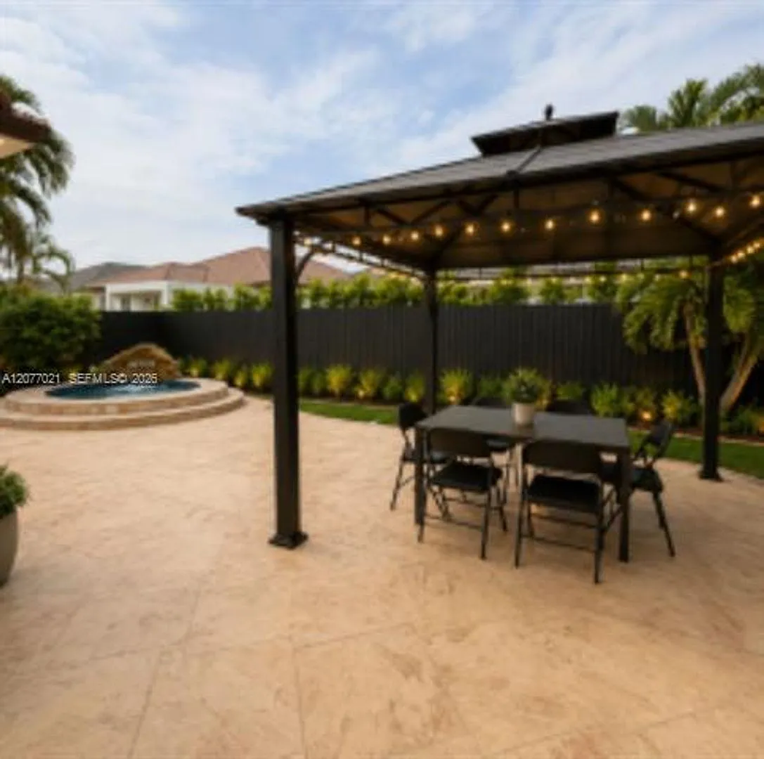 7821 NW 194th St # 0, Hialeah, FL 33015 — Photo 2