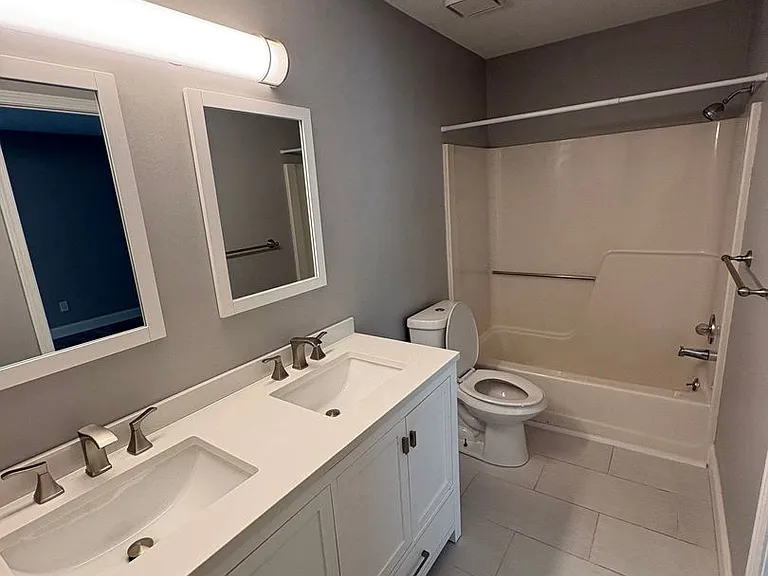 6815 NW Mokane Ave — Photo 7