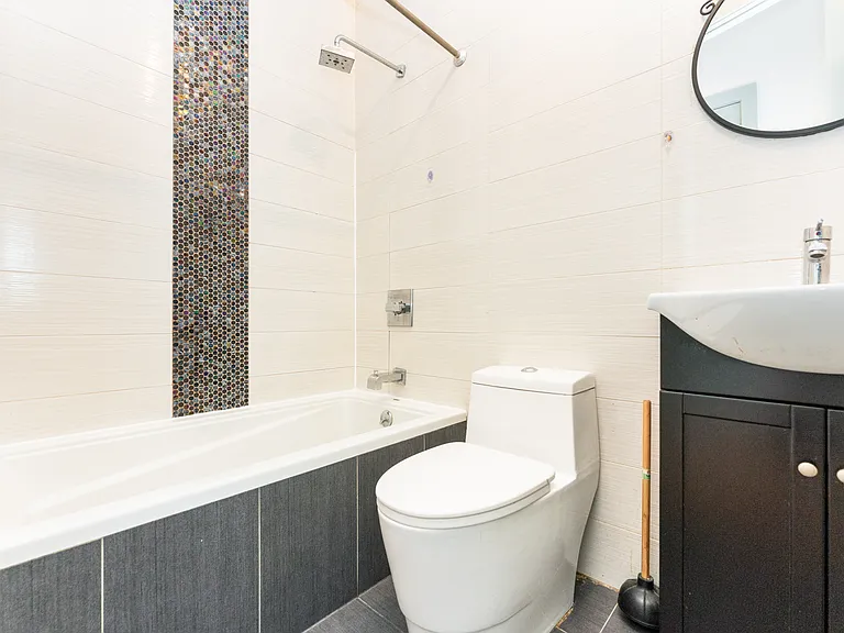 330 Harman St #2R — Photo 12