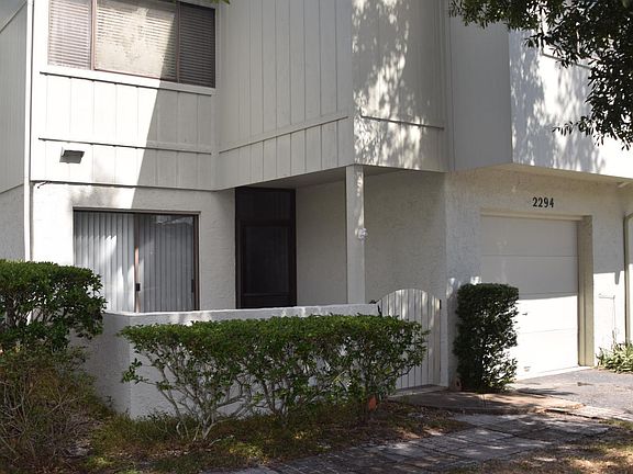 3rd image of 2294 Heritage Dr