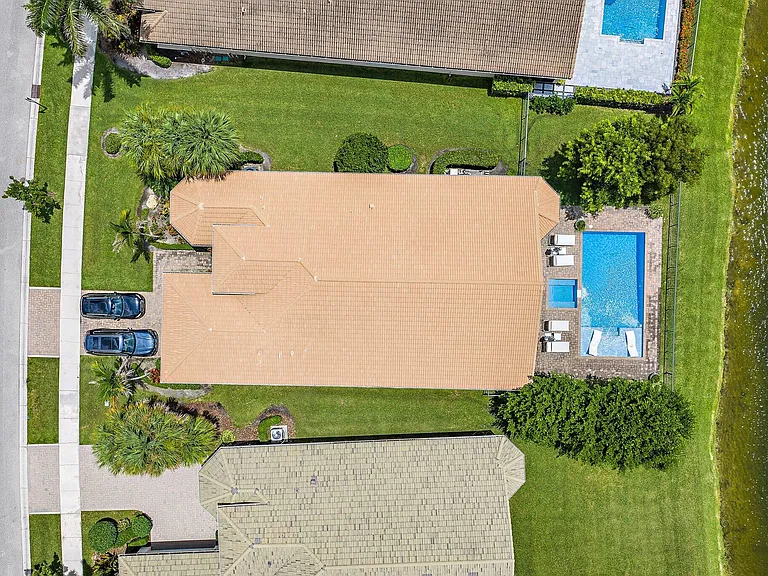 518 Carrara Ct — Photo 4