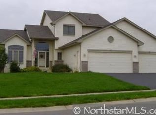 13587 Oakwood Dr, Rogers, MN 55374
