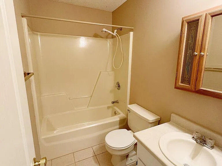 200-200 Woodland Cir — Photo 11
