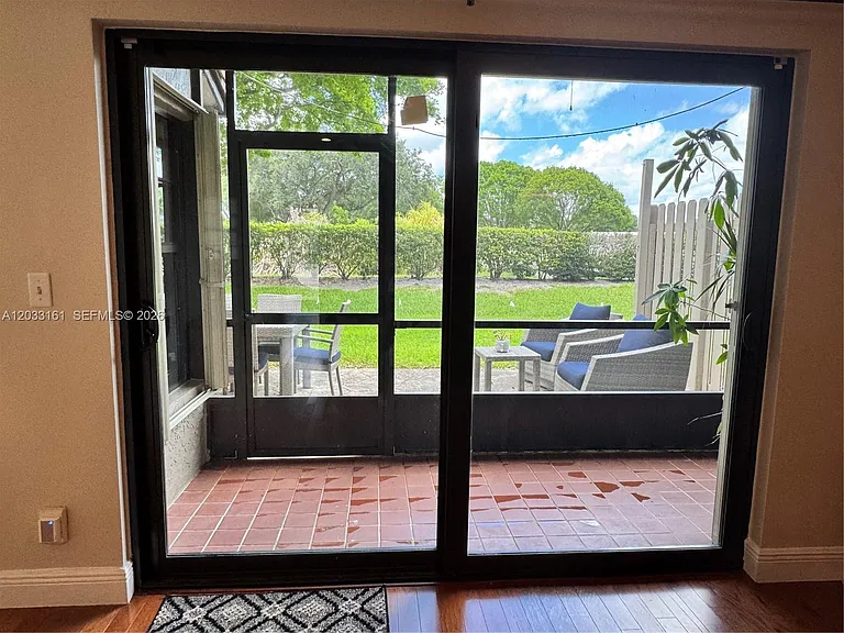 9023 Vineyard Lake Dr #0 — Photo 4