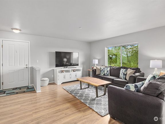 1957 23rd Place NE UNIT 303, Issaquah, WA 98029 | Zillow