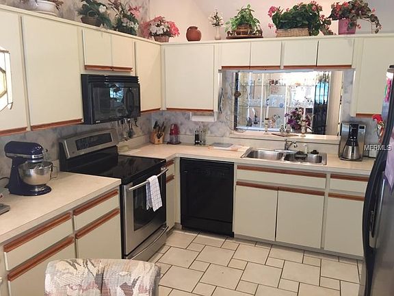 3rd image of 6153 W Edgemoor Ct