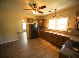 817 S 16th St, Herrin, IL 62948