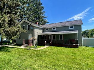 566 Kinne St, East Syracuse, NY 13057