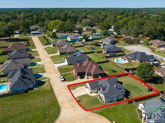 2nd image of 209 Lafoy Ln