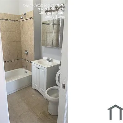 930 N Hamlin Ave #1 — Photo 7