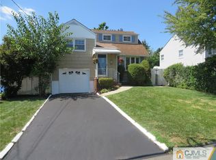 43 Robin Pl, Parlin, NJ 08859